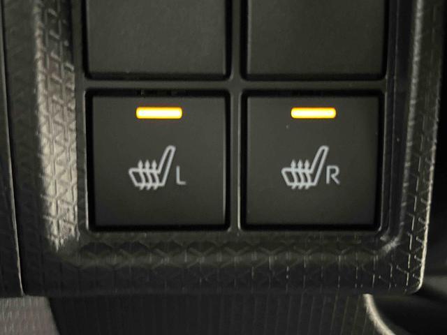 タント カスタムＲＳ　キーフリー　バックカメラ　ＬＥＤヘッドランプ　ＬＥＤオートライト　パワースライドドアウェルカムオープン機能　オート電動格納式ドアミラー　助手席ロングスライド　助手席イージークローザー　運転席助手席シートヒーター　アルミホイール　ＬＥＤフォグランプ（22枚目）
