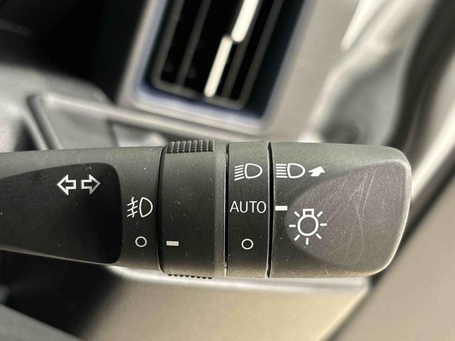 タント カスタムＲＳ　キーフリー　バックカメラ　ＬＥＤヘッドランプ　ＬＥＤオートライト　パワースライドドアウェルカムオープン機能　オート電動格納式ドアミラー　助手席ロングスライド　助手席イージークローザー　運転席助手席シートヒーター　アルミホイール　ＬＥＤフォグランプ（23枚目）