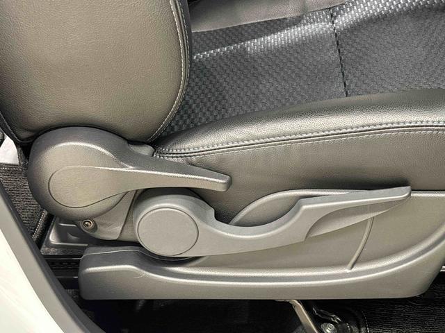 タント カスタムＲＳ　キーフリー　バックカメラ　ＬＥＤヘッドランプ　ＬＥＤオートライト　パワースライドドアウェルカムオープン機能　オート電動格納式ドアミラー　助手席ロングスライド　助手席イージークローザー　運転席助手席シートヒーター　アルミホイール　ＬＥＤフォグランプ（28枚目）