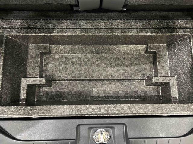 タント カスタムＲＳ　キーフリー　バックカメラ　ＬＥＤヘッドランプ　ＬＥＤオートライト　パワースライドドアウェルカムオープン機能　オート電動格納式ドアミラー　助手席ロングスライド　助手席イージークローザー　運転席助手席シートヒーター　アルミホイール　ＬＥＤフォグランプ（40枚目）