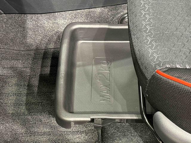 ロッキー Ｇ　カーナビ　バックモニター　ドライブレコーダー　ＥＴＣ　ＬＥＤヘッドランプ・フォグランプ　全車速追従機能付アダプティブクルーズコントロール　レーンキープコントロール　１７インチアルミホイール　シートヒーター　プッシュボタンスタート（34枚目）