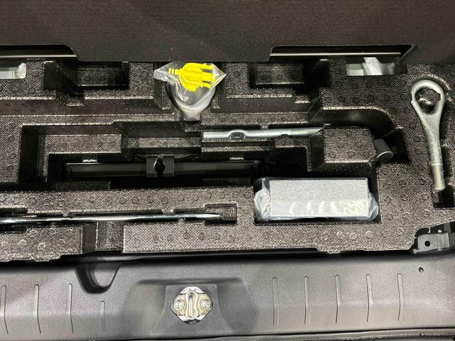 タント カスタムＸスタイルセレクション　オーディオ　バックモニター　ＬＥＤオートライト　パワースライドドアウェルカムオープン機能　オート電動格納式ドアミラー　助手席ロングスライド　助手席イージークローザー　アルミホイール　キーフリーシステム（39枚目）