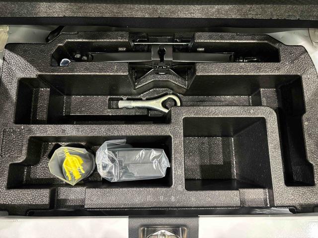 ���Q�[�W�̉��ɂ̓W���b�L�≞�}�p���N�C���Z�b�g��������Ă��܂�