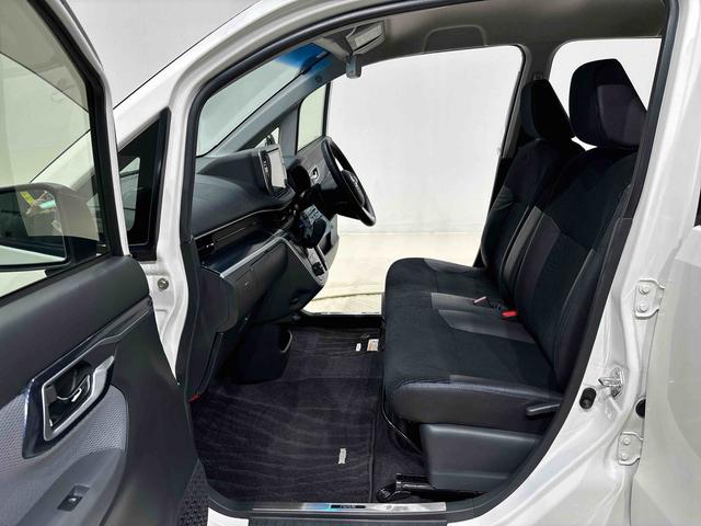 �t�����g�͑̂ւ̃t�B�b�g���ƃz�[���h���𗼗����������̍����t�@�u���b�N�̃x���`�V�[�g�^�C�v�B