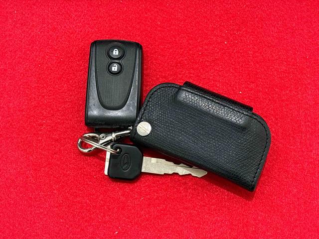 �d�q�J�[�h�L�[���g�т��Ă���΁A���N�G�X�g�X�C�b�`�����������Ńh�A�̎{���Ɖ������s���܂��B����������h�~�ɖ𗧂C���r���C�U�[�@�\�t���ł��B