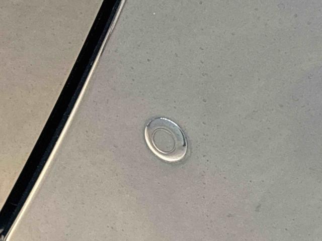 �O��ɏ�Q���܂ł̋����ɂ������āA�x�����ƕ\���ŏ�Q���̊m�F���T�|�[�g����R�[�i�[�Z���T�[���ځI