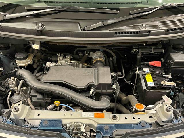 �G���W�����[���́A���Ђ̐��X�^�b�t���O�ꂵ�������s���Ă���܂��B�@�d�オ��ɂ͎��M���聙