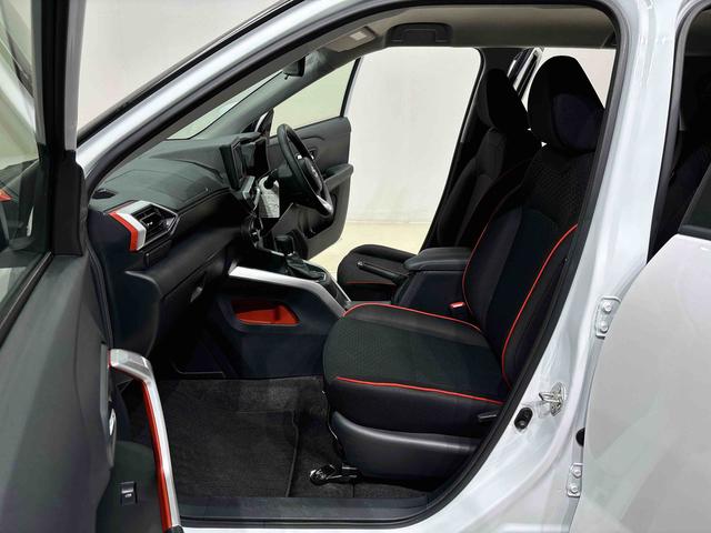 ロッキー Ｇ　ナビ　バックモニター　ＥＴＣ車載器　両側シートヒーター　ＬＥＤヘッドランプ・フォグランプ　全車速追従機能付アダプティブクルーズコントロール　レーンキープコントロール　１７インチアルミホイール　シートヒーター　プッシュボタンスタート（33枚目）