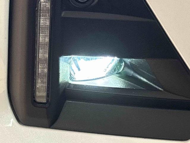 ロッキー Ｇ　ナビ　バックモニター　ＥＴＣ車載器　両側シートヒーター　ＬＥＤヘッドランプ・フォグランプ　全車速追従機能付アダプティブクルーズコントロール　レーンキープコントロール　１７インチアルミホイール　シートヒーター　プッシュボタンスタート（45枚目）