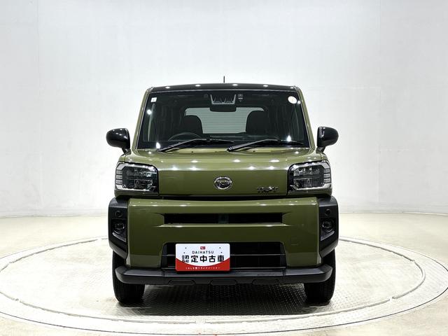 タフト Ｇ　ディスプレイオーディオ　ＥＴＣ　ドラレコ　スカイフィールトップ　インテリアアクセント　ＬＥＤオートライト＆フォグランプ　電動パーキングブレーキ　バックカメラ　アルミホイール（10枚目）