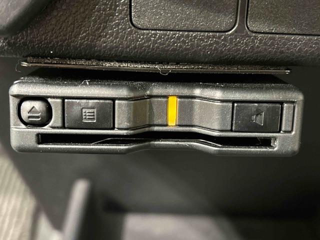 ミライース Ｘ　リミテッドＳＡＩＩＩ　７インチフルセグナビ　バックカメラ　ＥＴＣ　純正カーペットマット　ＬＥＤヘッドライト　オートライト　オートハイビーム　キーレスエントリーシステム　電動格納式ドアミラー　前後コーナーセンサー　リヤスモークガラス　リヤワイパー付（8枚目）