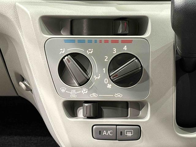 ミライース Ｘ　リミテッドＳＡＩＩＩ　７インチフルセグナビ　バックカメラ　ＥＴＣ　純正カーペットマット　ＬＥＤヘッドライト　オートライト　オートハイビーム　キーレスエントリーシステム　電動格納式ドアミラー　前後コーナーセンサー　リヤスモークガラス　リヤワイパー付（15枚目）