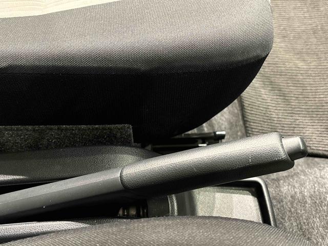 ミライース Ｘ　リミテッドＳＡＩＩＩ　７インチフルセグナビ　バックカメラ　ＥＴＣ　純正カーペットマット　ＬＥＤヘッドライト　オートライト　オートハイビーム　キーレスエントリーシステム　電動格納式ドアミラー　前後コーナーセンサー　リヤスモークガラス　リヤワイパー付（16枚目）