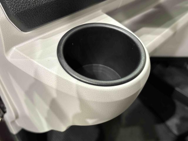 ミライース Ｘ　リミテッドＳＡＩＩＩ　７インチフルセグナビ　バックカメラ　ＥＴＣ　純正カーペットマット　ＬＥＤヘッドライト　オートライト　オートハイビーム　キーレスエントリーシステム　電動格納式ドアミラー　前後コーナーセンサー　リヤスモークガラス　リヤワイパー付（30枚目）