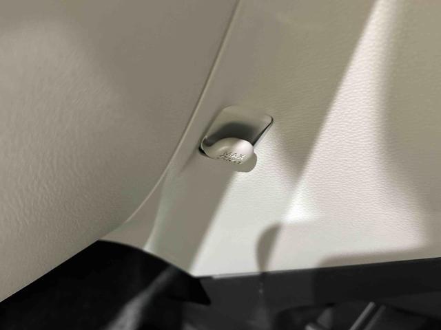 ミライース Ｘ　リミテッドＳＡＩＩＩ　７インチフルセグナビ　バックカメラ　ＥＴＣ　純正カーペットマット　ＬＥＤヘッドライト　オートライト　オートハイビーム　キーレスエントリーシステム　電動格納式ドアミラー　前後コーナーセンサー　リヤスモークガラス　リヤワイパー付（32枚目）