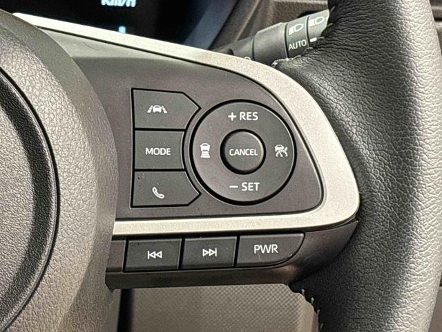 �p���[�ƃG�R�̂Q�̑��s���[�h�̐؂�ւ����\�ȃX�e�A�����O�X�C�b�`�ɉ����A�������H�����K�ɑ��s�ł���S�ԑ��Ǐ]�@�\�t�`�b�b�i�A�_�v�e�B�u�N���|�Y�R���g���|���j�X�C�b�`���t���Ă��܂��i�O�O��