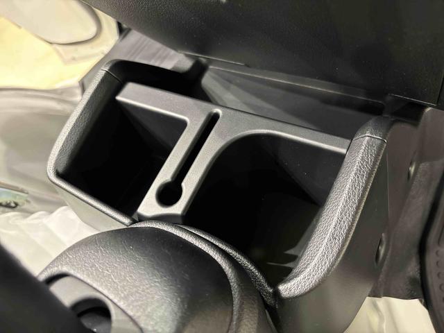 ハイゼットトラック ハイルーフ　９インチディスプレイオーディオ　ＬＥＤヘッドランプ　トップシェイドガラス　運転席ＳＲＳエアバック　バックソナー　電動式パワーステアリング　ＡＭ／ＦＭラジオ　あゆみ板掛けテールゲート　ＶＳＣ＆ＴＲＣ（30枚目）