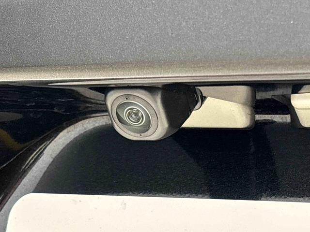 タント カスタムＸ　バックモニター対応　電動パーキングブレーキ　ＬＥＤオートライト　パワースライドドアウェルカムオープン機能　オート電動格納式ドアミラー　助手席ロングスライド　助手席イージークローザー　アルミホイール　キーフリーシステム（10枚目）