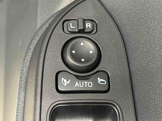 タント カスタムＸ　バックモニター対応　電動パーキングブレーキ　ＬＥＤオートライト　パワースライドドアウェルカムオープン機能　オート電動格納式ドアミラー　助手席ロングスライド　助手席イージークローザー　アルミホイール　キーフリーシステム（24枚目）