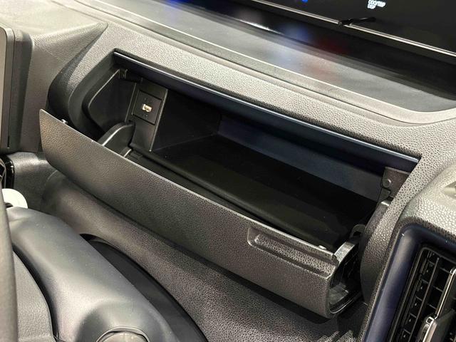 タント カスタムＸ　バックモニター対応　電動パーキングブレーキ　ＬＥＤオートライト　パワースライドドアウェルカムオープン機能　オート電動格納式ドアミラー　助手席ロングスライド　助手席イージークローザー　アルミホイール　キーフリーシステム（26枚目）