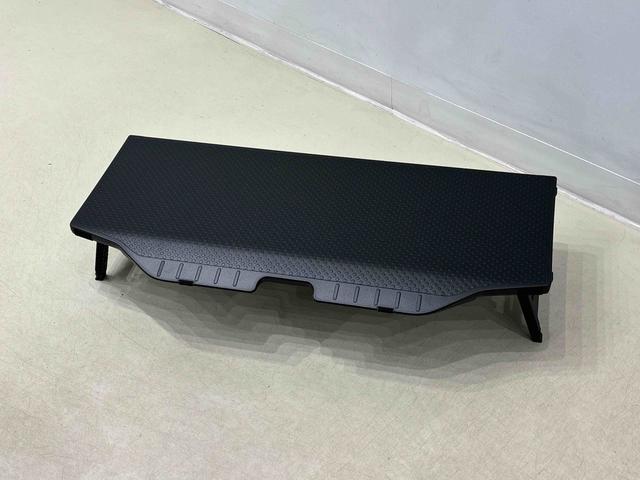 タント カスタムＸ　バックモニター対応　電動パーキングブレーキ　ＬＥＤオートライト　パワースライドドアウェルカムオープン機能　オート電動格納式ドアミラー　助手席ロングスライド　助手席イージークローザー　アルミホイール　キーフリーシステム（39枚目）