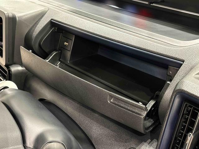 タント カスタムＸ　ＬＥＤオートライト　パワースライドドアウェルカムオープン機能　オート電動格納式ドアミラー　助手席ロングスライド　助手席イージークローザー　アルミホイール　キーフリーシステム（26枚目）