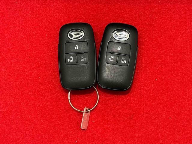 タント カスタムＸ　ＬＥＤオートライト　パワースライドドアウェルカムオープン機能　オート電動格納式ドアミラー　助手席ロングスライド　助手席イージークローザー　アルミホイール　キーフリーシステム（51枚目）