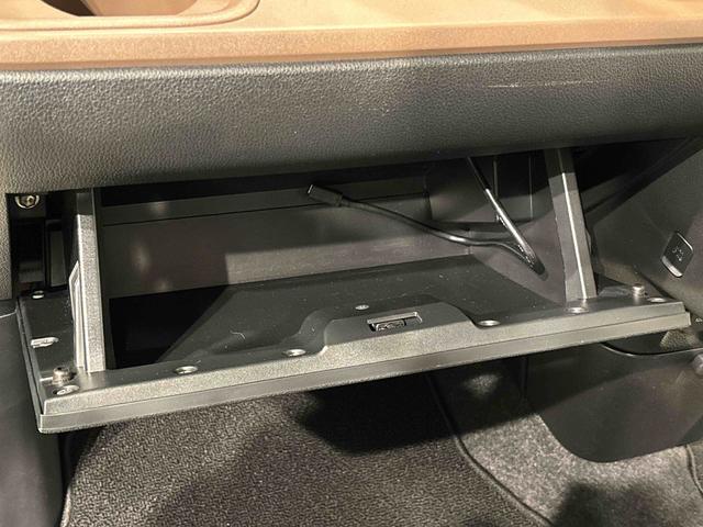 ムーヴキャンバス セオリーＧ　カーナビ　バックカメラ付き　ＬＥＤオートライト・フォグランプ　電動パーキングブレーキ　プッシュボタンスタート　セキュリティアラーム　バックカメラ　両側パワースライドドアウエルカムオープン機能　オート電動格納式ドアミラー（33枚目）