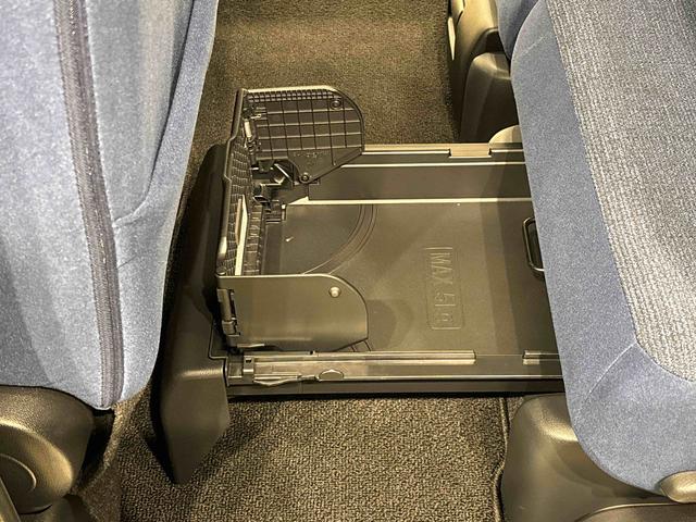 ムーヴキャンバス セオリーＧ　カーナビ　バックカメラ付き　ＬＥＤオートライト・フォグランプ　電動パーキングブレーキ　プッシュボタンスタート　セキュリティアラーム　バックカメラ　両側パワースライドドアウエルカムオープン機能　オート電動格納式ドアミラー（36枚目）