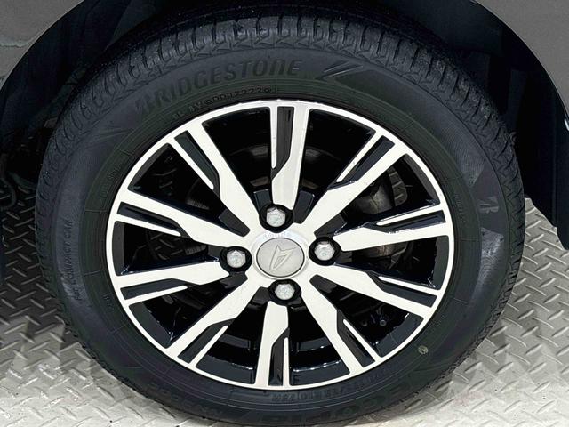 �X�^�C���b�V���ȃf�U�C���􏃐��A���~�z�C�[��