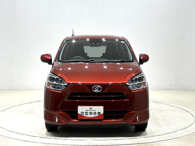 ミライース Ｘ　リミテッドＳＡＩＩＩ　ＬＥＤヘッドランプ　セキュリティアラーム　コーナーセンサー　１４インチフルホイールキャップ　キーレスエントリー　電動格納式ドアミラー　ショツピングフック　マニュアルエアコン（6枚目）
