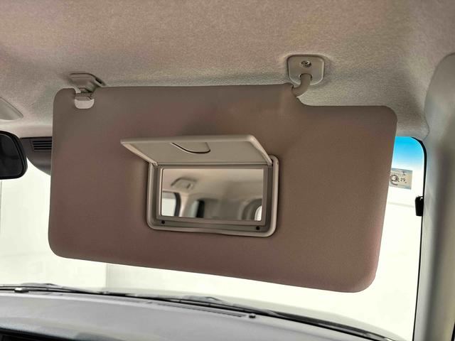 ������Ƃ����g�����Ȃ݃`�F�b�N���ł���o�j�e�B�~���[�t���T���o�C�U�[�i�^�]�ȁE����ȁj���t���Ă܂��B�^�]�ȑ��ɂ̓`�P�b�g�t�H���_�[�t���B