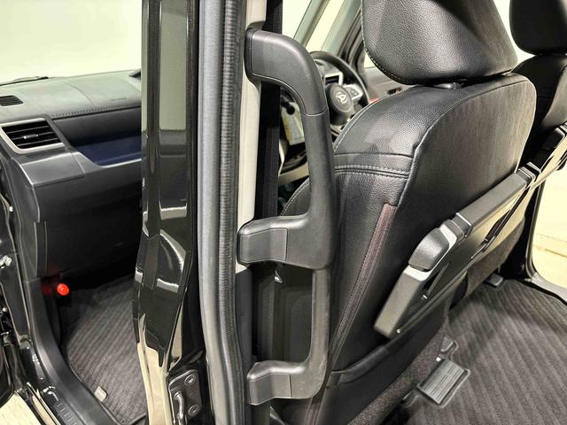 ���ꂼ��̐g�����̑傫���ɍ����������Ƒ���������������^��~�p�A�V�X�g�O���b�v