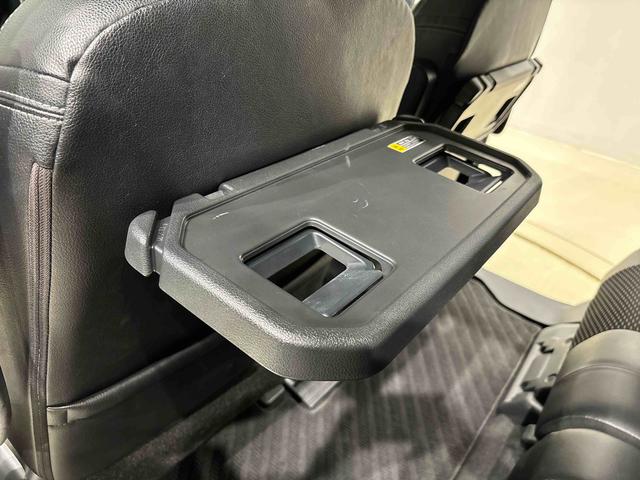 ���ݕ���H�ו����C�y�ɒu����i�[���V�[�g�o�b�N�e�[�u�����A�^�]�ȂƏ���Ȃ̔w������ɂ��p�ӁB�ԓ��̋x�e�����K�ł��I