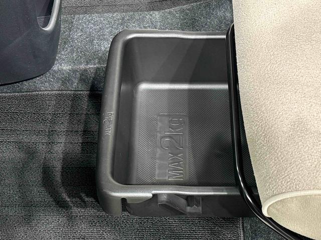 ムーヴキャンバス Ｘメイクアップリミテッド　ＳＡＩＩＩ　ナビ　ドラレコ　ＥＴＣ　パノラマモニター対応カメラ　両側パワースライドドア　ハロゲンライト　ＬＥＤフォグランプ　置き楽ボックス　オートライト　プッシュボタンスタート　セキュリティアラーム（39枚目）