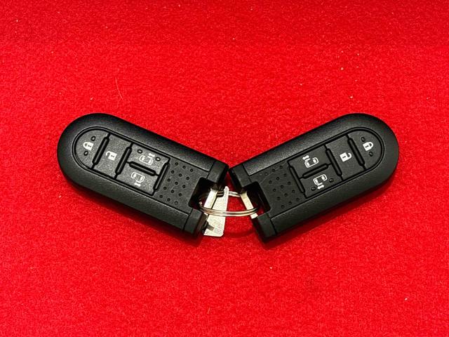 ムーヴキャンバス Ｘメイクアップリミテッド　ＳＡＩＩＩ　ナビ　ドラレコ　ＥＴＣ　パノラマモニター対応カメラ　両側パワースライドドア　ハロゲンライト　ＬＥＤフォグランプ　置き楽ボックス　オートライト　プッシュボタンスタート　セキュリティアラーム（55枚目）