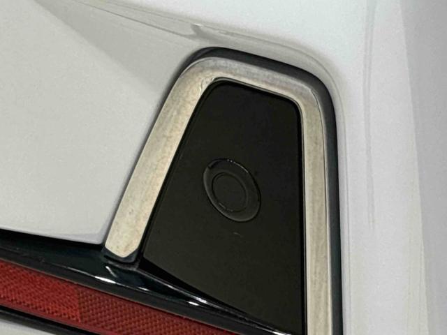 �Ԃ̎l���ɃZ���T�[���{�����p�ɂȂ�₷�����E�O������̏�Q�������m���邱�ƂŁA�c�񒓎Ԃ�Ԍɓ�����T�|�[�g����R�[�i�[�Z���T�[���t���Ă܂�