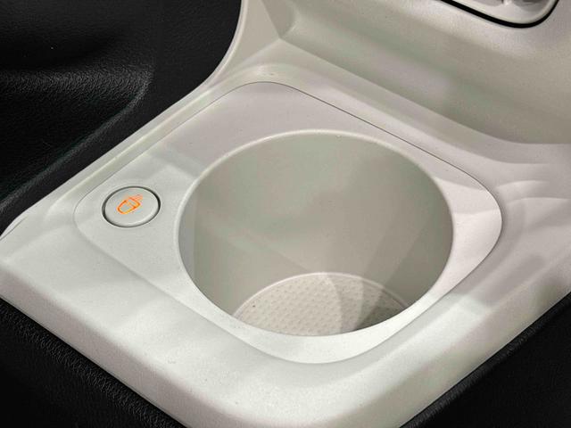 ムーヴキャンバス ストライプスＧ　ＬＥＤオートライト・フォグランプ　電動パーキングブレーキ　プッシュボタンスタート　セキュリティアラーム　バックカメラ　両側パワースライドドアウエルカムオープン機能　オート電動格納式ドアミラー（26枚目）