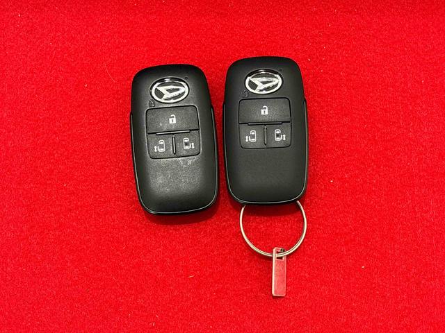 ムーヴキャンバス ストライプスＧ　ＬＥＤオートライト・フォグランプ　電動パーキングブレーキ　プッシュボタンスタート　セキュリティアラーム　バックカメラ　両側パワースライドドアウエルカムオープン機能　オート電動格納式ドアミラー（49枚目）