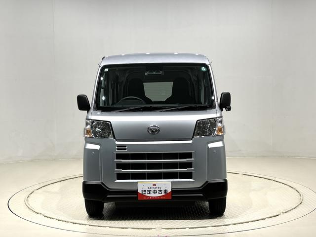 ハイゼットカーゴ ＤＸ　　納車前点検整備あり／メーカー保証あり（保障継承）　ＬＥＤヘッドランプ　トップシェイドガラス　コーナーセンサー　オーバーヘッドシェルフ　フロントドアパワーウインドウ　キーレスエントリー　ＡＭ／ＦＭラジオ　テンパータイヤ　スチールホイール（6枚目）