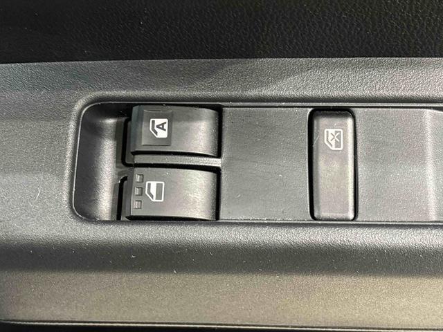 ハイゼットカーゴ ＤＸ　　納車前点検整備あり／メーカー保証あり（保障継承）　ＬＥＤヘッドランプ　トップシェイドガラス　コーナーセンサー　オーバーヘッドシェルフ　フロントドアパワーウインドウ　キーレスエントリー　ＡＭ／ＦＭラジオ　テンパータイヤ　スチールホイール（24枚目）