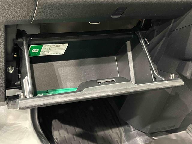 ハイゼットカーゴ ＤＸ　　納車前点検整備あり／メーカー保証あり（保障継承）　ＬＥＤヘッドランプ　トップシェイドガラス　コーナーセンサー　オーバーヘッドシェルフ　フロントドアパワーウインドウ　キーレスエントリー　ＡＭ／ＦＭラジオ　テンパータイヤ　スチールホイール（29枚目）