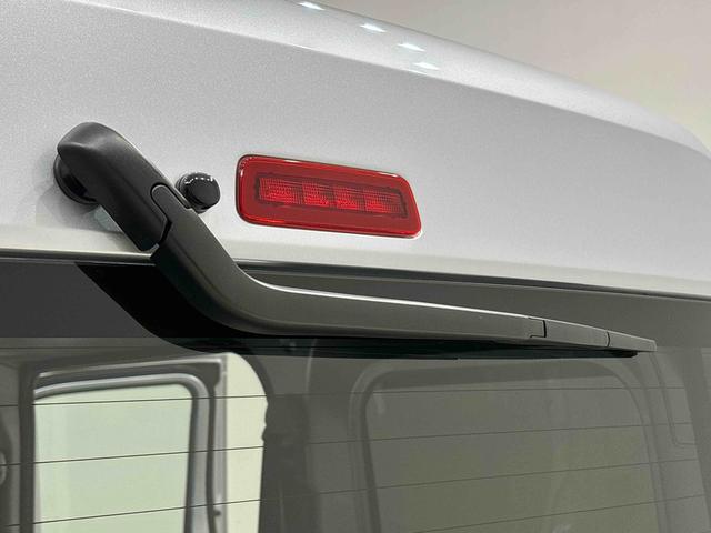 ハイゼットカーゴ ＤＸ　　納車前点検整備あり／メーカー保証あり（保障継承）　ＬＥＤヘッドランプ　トップシェイドガラス　コーナーセンサー　オーバーヘッドシェルフ　フロントドアパワーウインドウ　キーレスエントリー　ＡＭ／ＦＭラジオ　テンパータイヤ　スチールホイール（34枚目）