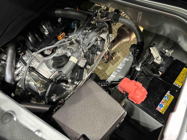 ハイゼットカーゴ ＤＸ　　納車前点検整備あり／メーカー保証あり（保障継承）　ＬＥＤヘッドランプ　トップシェイドガラス　コーナーセンサー　オーバーヘッドシェルフ　フロントドアパワーウインドウ　キーレスエントリー　ＡＭ／ＦＭラジオ　テンパータイヤ　スチールホイール（41枚目）