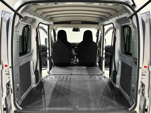 ハイゼットカーゴ ＤＸ　キーレスエントリー　マニュアルエアコン　運転席・助手席パワーウインドウ　オートライト　ハンド式サイドブレーキ　ハロゲンヘッドライト　アイドリングストップ機能　　　テンパータイヤ（34枚目）