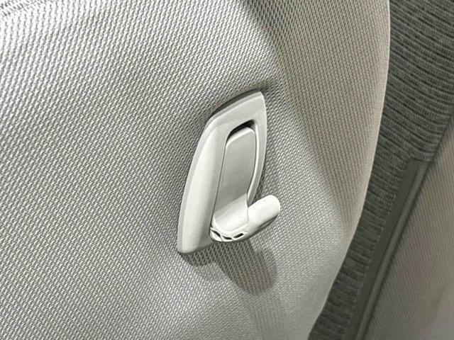 ����ȃV�[�g�o�b�N�ɂ̓V���b�s���O�t�b�N���t���Ă܂��B