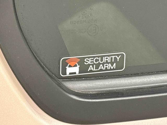 �s���Ƀh�A���J����Ǝ����u�U�[����A�O���ɃN���N�V�����ňُ�����m�点����Z�L�����e�B�A���[��