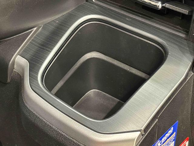 �^�]�ȑ����ߍ��ݎ��J�b�v�z���_�[