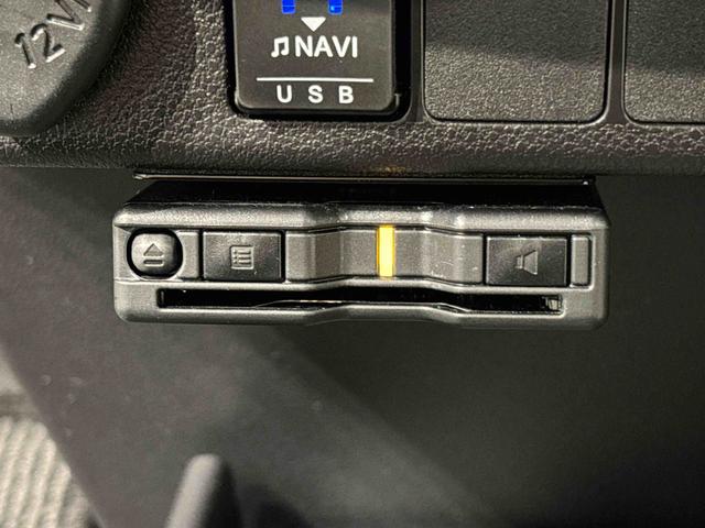 ミライース Ｘ　リミテッドＳＡＩＩＩ　ナビ　バックカメラ　ＥＴＣ　ＬＥＤヘッドランプ　セキュリティアラーム　コーナーセンサー　１４インチフルホイールキャップ　キーレスエントリー　電動格納式ドアミラー　ショツピングフック　マニュアルエアコン（8枚目）