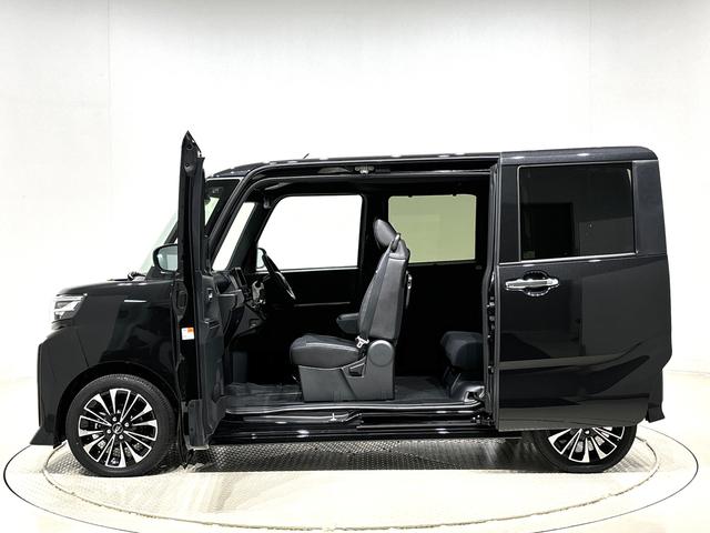 タント カスタムＲＳ　バックモニター対応カメラ　シートヒーター　ＬＥＤオートライト　パワースライドドアウェルカムオープン機能　電動パーキングブレーキ　運転席助手席シートヒーター　アルミホイール　キーフリーシステム　　オート電動格納式ドアミラー（8枚目）